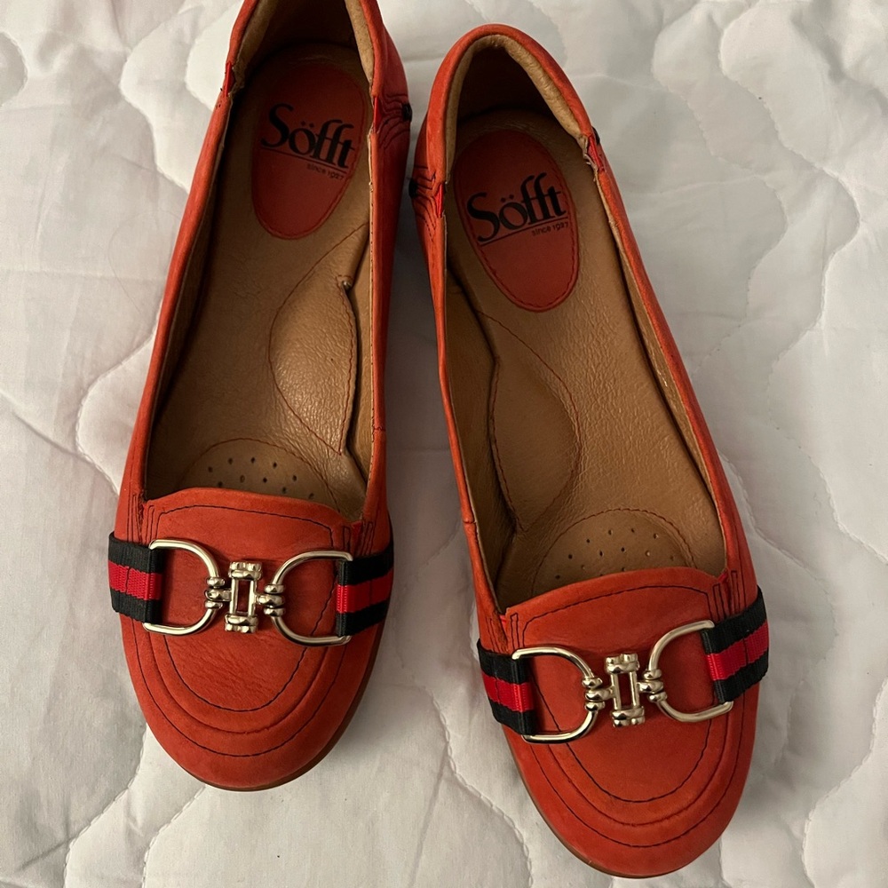 Women's Sofft Orange Loafers - size 6.5